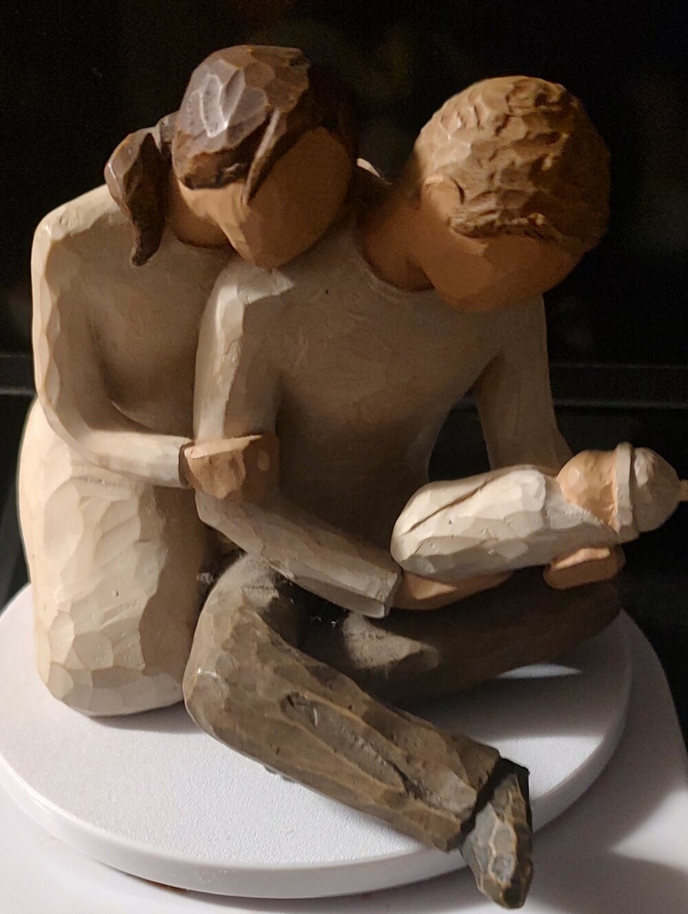 Willowtree Neutral Caucasian Family Figurine